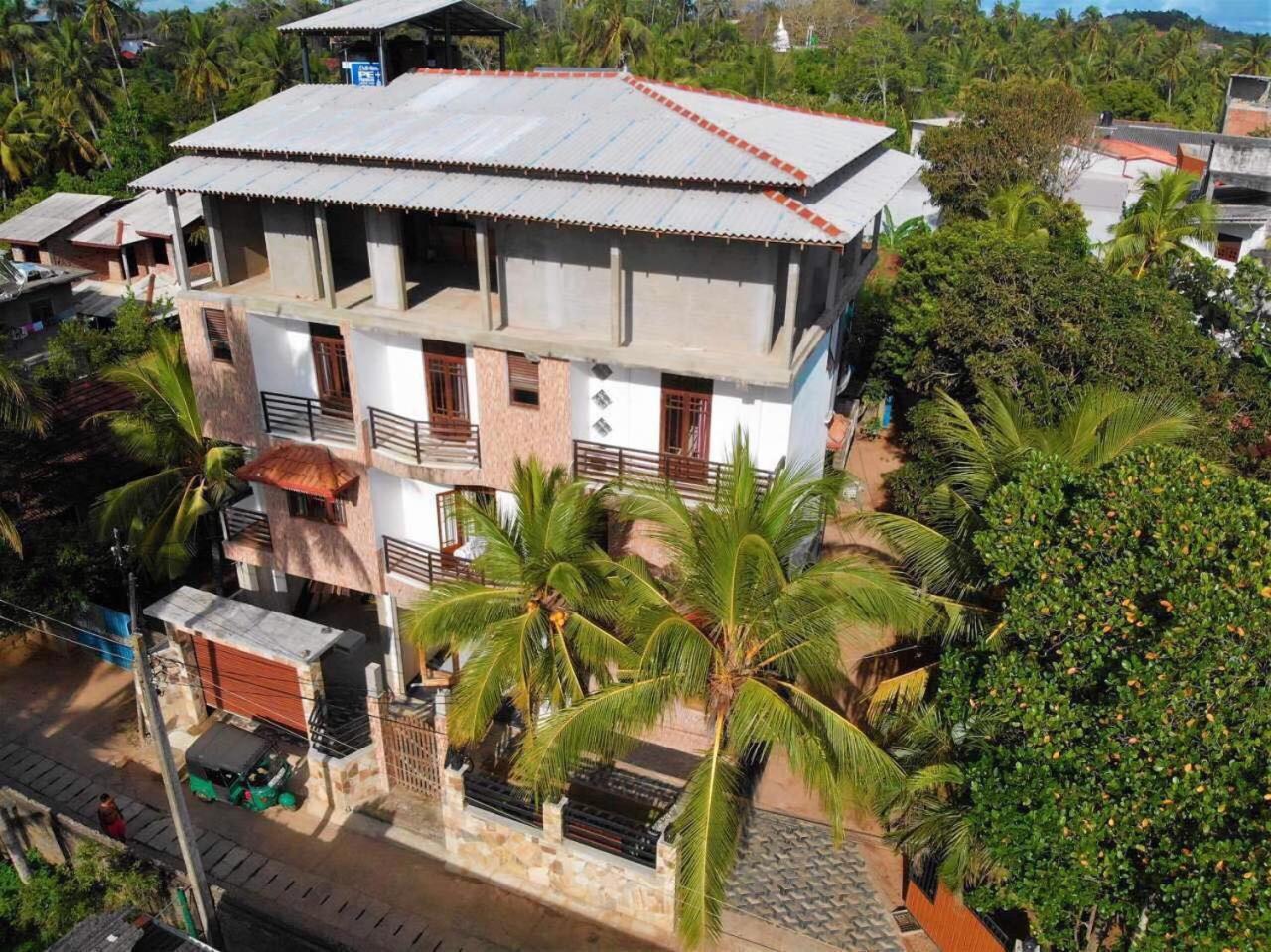Villa Fiorita Dikwella Luaran gambar