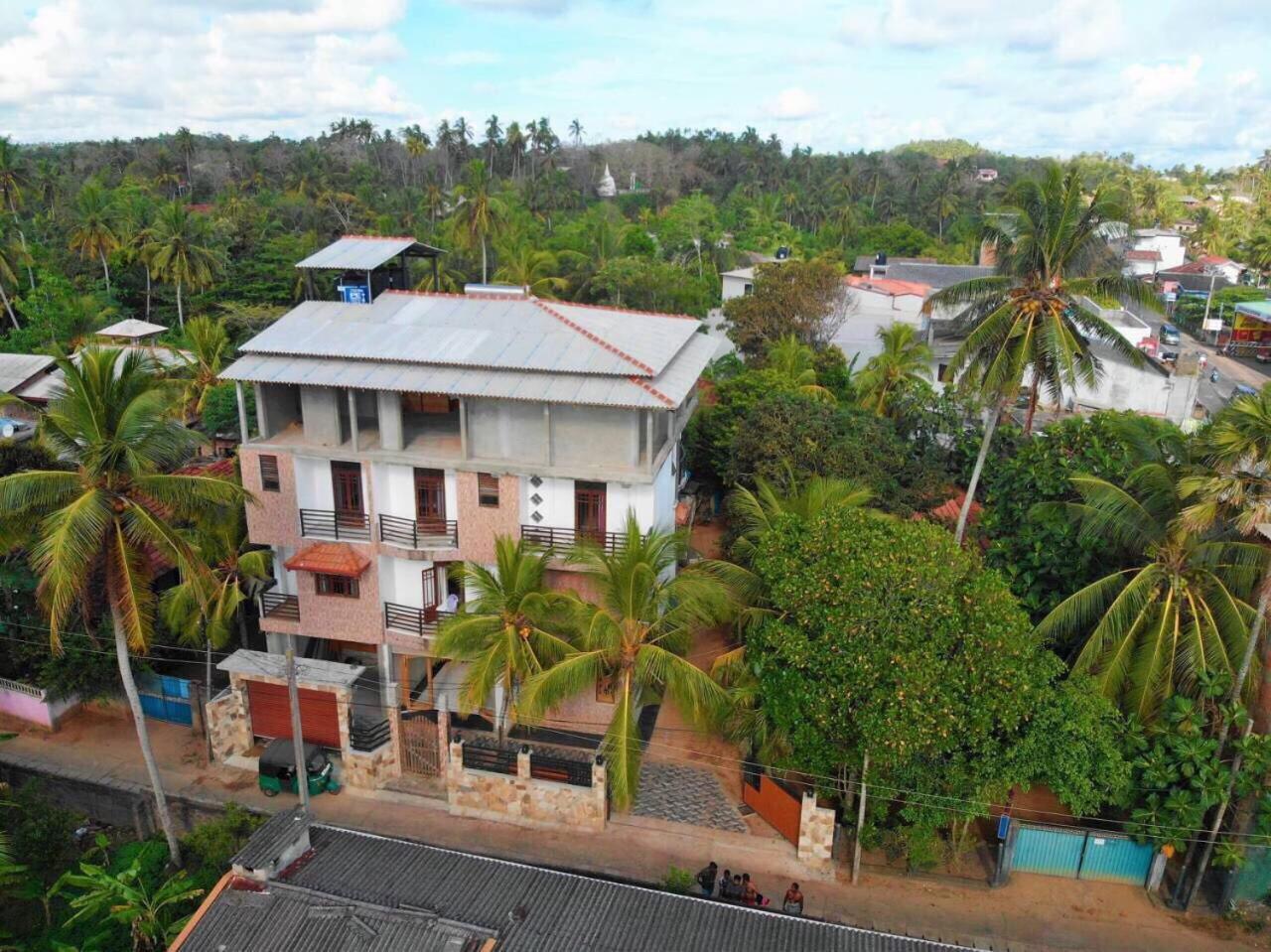 Villa Fiorita Dikwella Luaran gambar