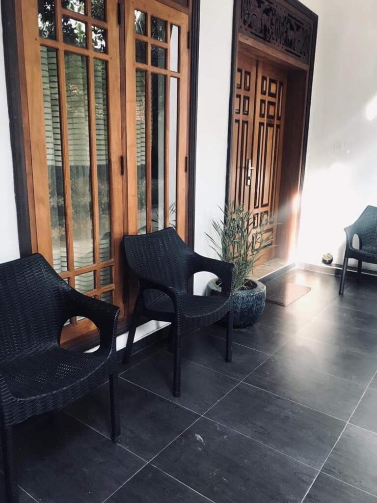 Villa Fiorita Dikwella Luaran gambar
